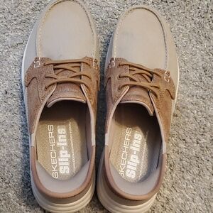 Skechers Ladies Slip-Ons in Tan and Cream